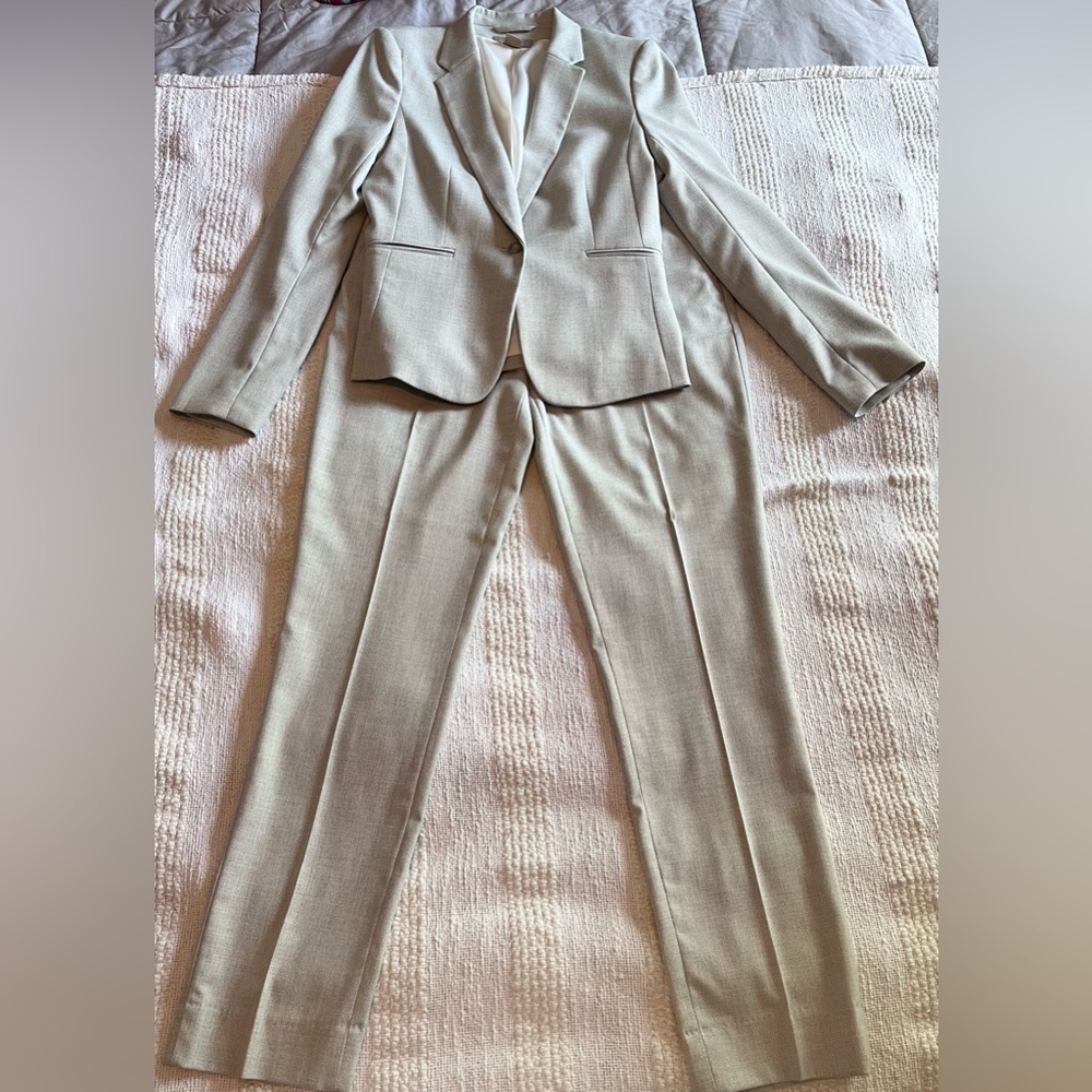 H&M Heathered Light Grey Suit, like new!